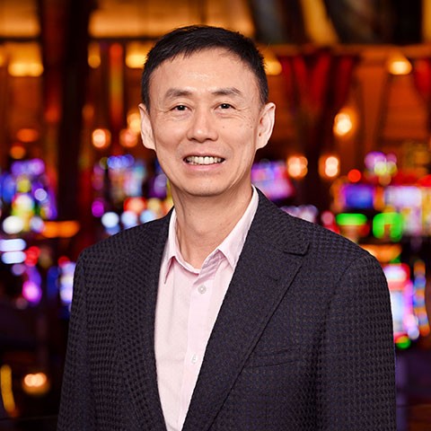 asian-host-justin